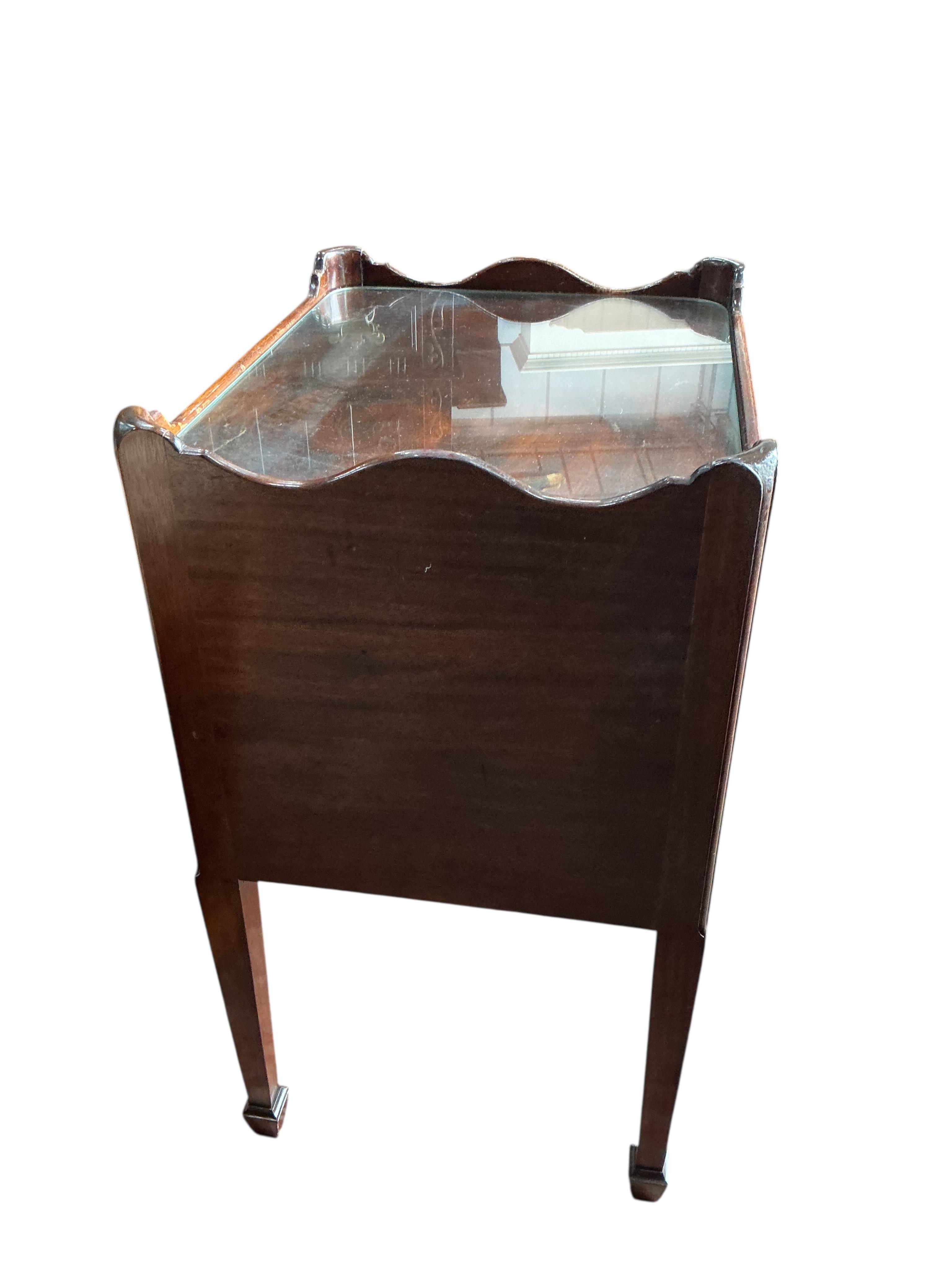A pair of reproduction George III style mahogany tray top bedside tables, width 50cm, depth 42cm, height 76cm